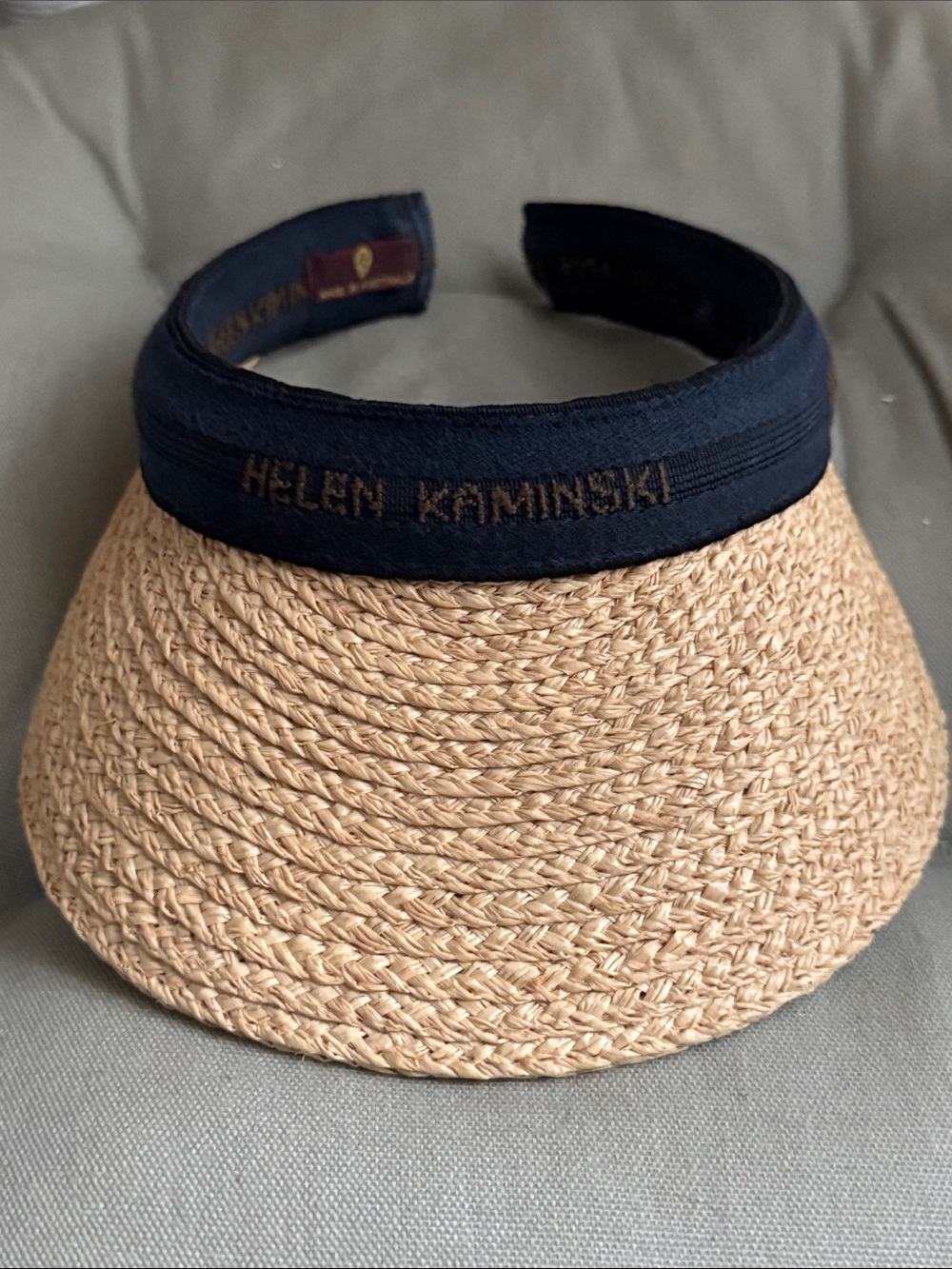 Helen Kaminski Bianca logo visor, natural raffia. guc.